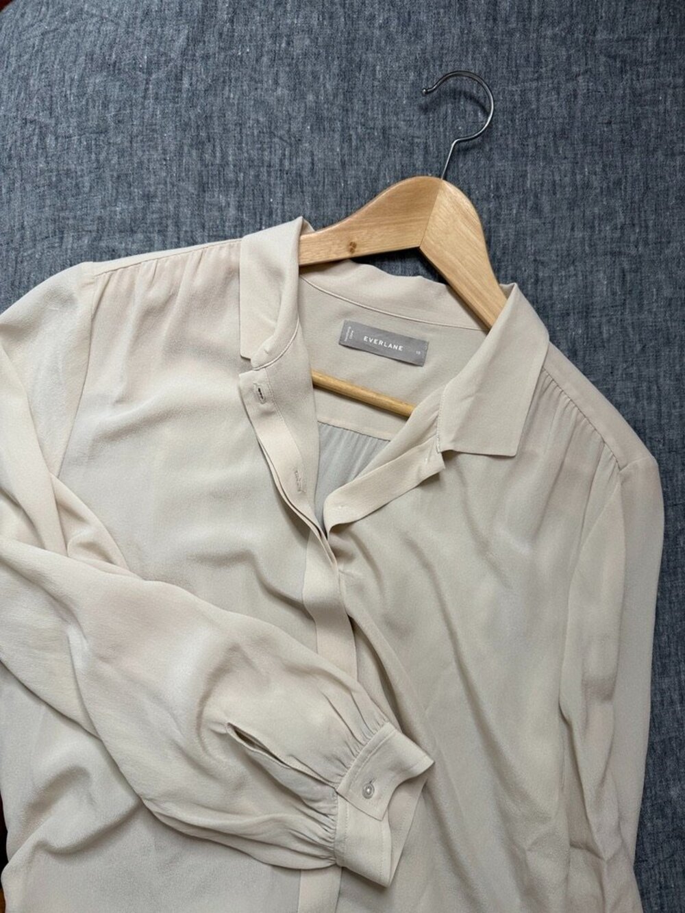 Everlane 100% Silk Long Sleeve Blouse – Ivory/Cream - Size 10